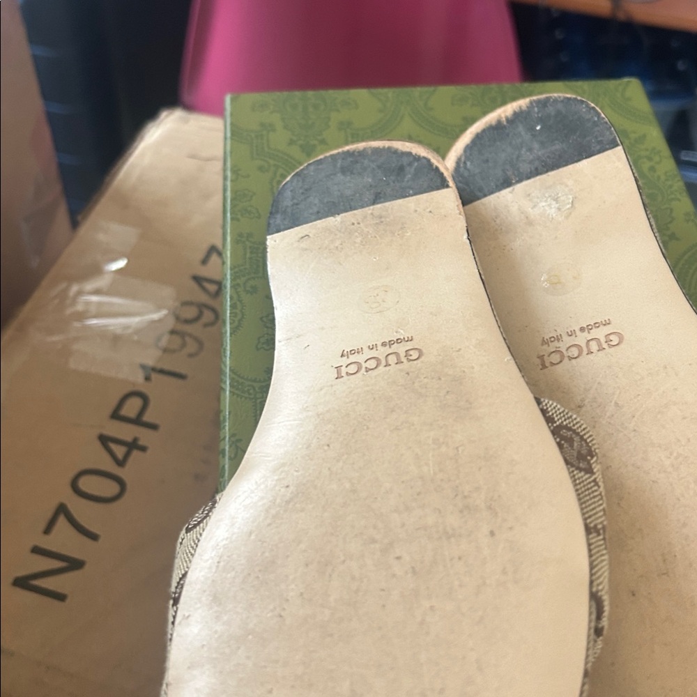 Gucci Beige and Gold Women's Slippers - Picture 3 of 6